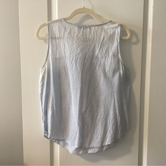 Atmosphere summer sleevelesss top. B2 - Picture 4 of 6